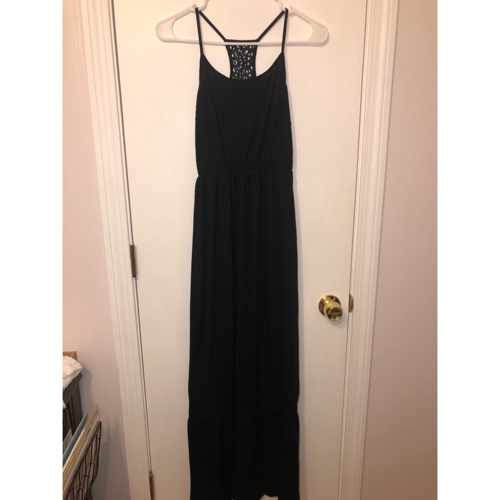 BLACK MAXI CROCHET DETAIL